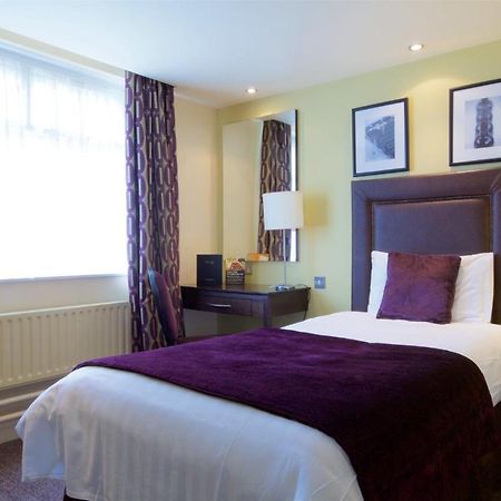 Manchester Airport Stanley Hotel, BW Signature Collection Handforth Bagian luar foto