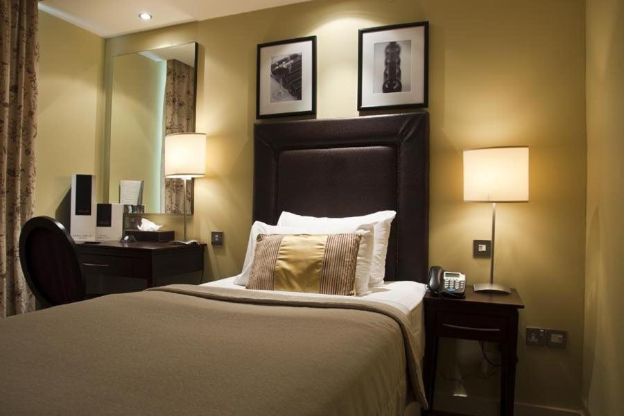 Manchester Airport Stanley Hotel, BW Signature Collection Handforth Bagian luar foto