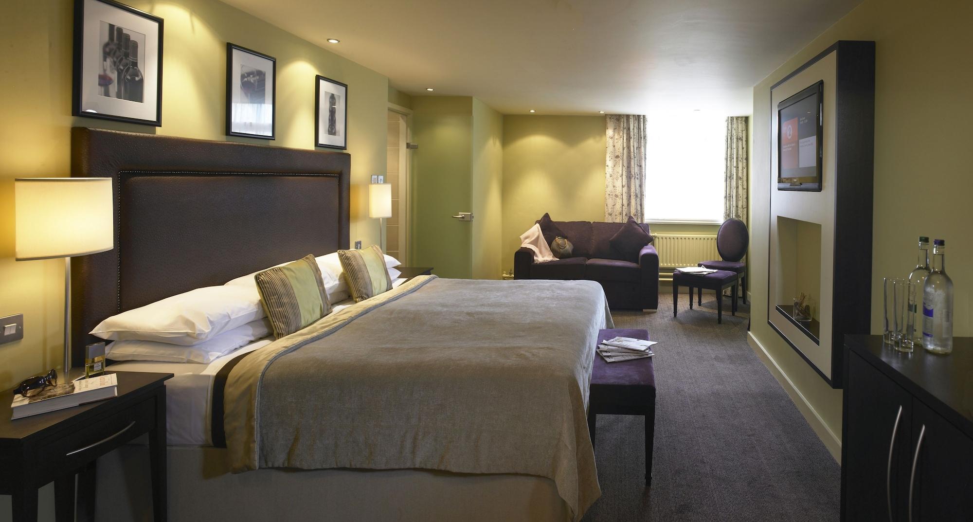 Manchester Airport Stanley Hotel, BW Signature Collection Handforth Bagian luar foto