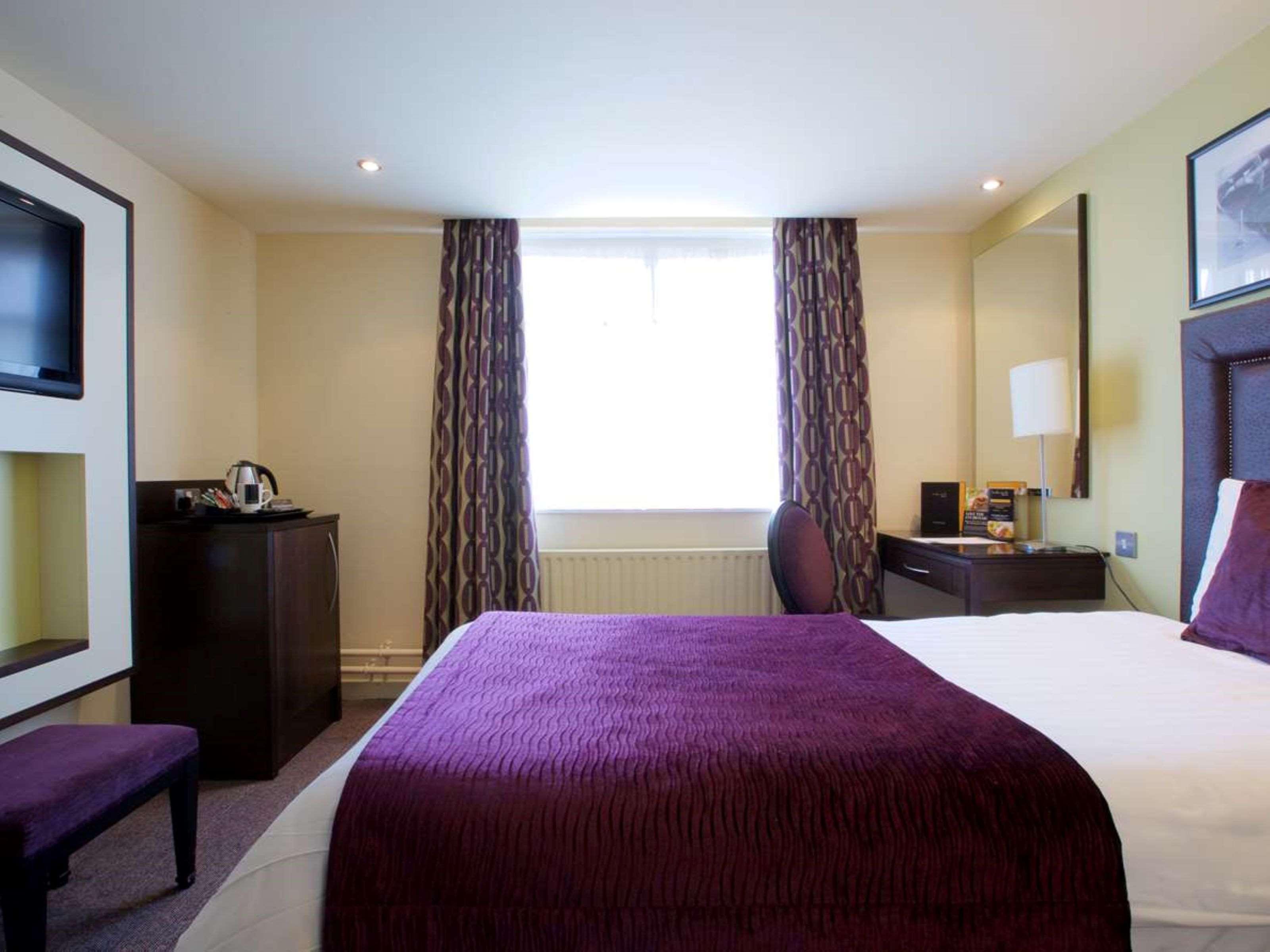 Manchester Airport Stanley Hotel, BW Signature Collection Handforth Bagian luar foto