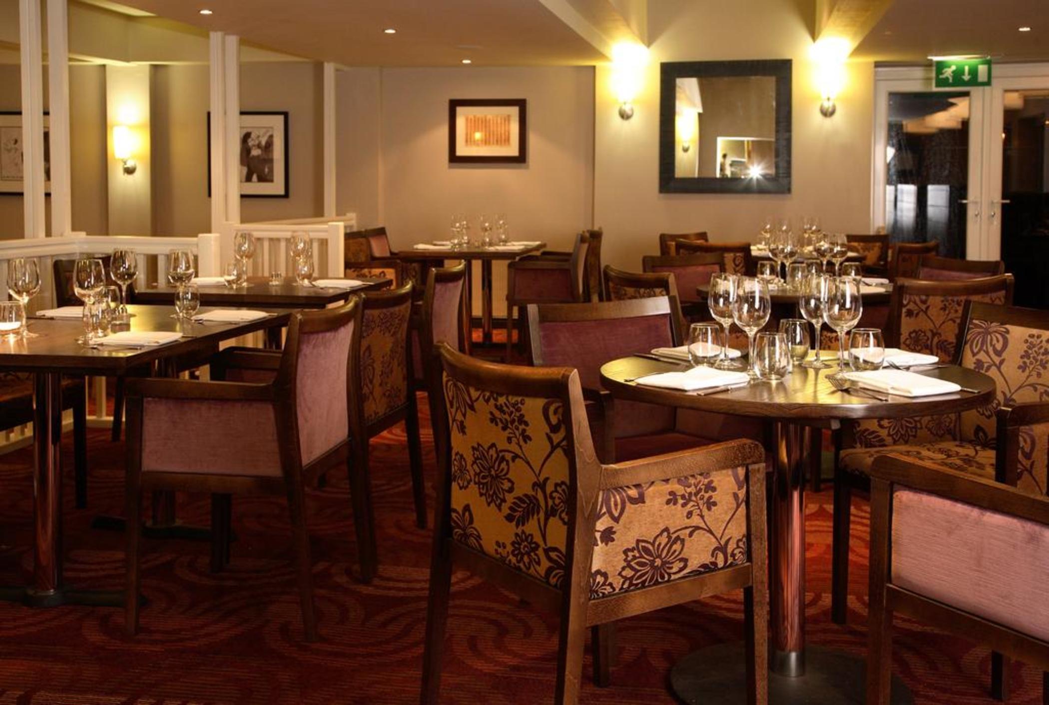 Manchester Airport Stanley Hotel, BW Signature Collection Handforth Bagian luar foto