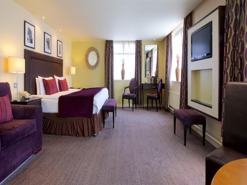 Manchester Airport Stanley Hotel, BW Signature Collection Handforth Bagian luar foto
