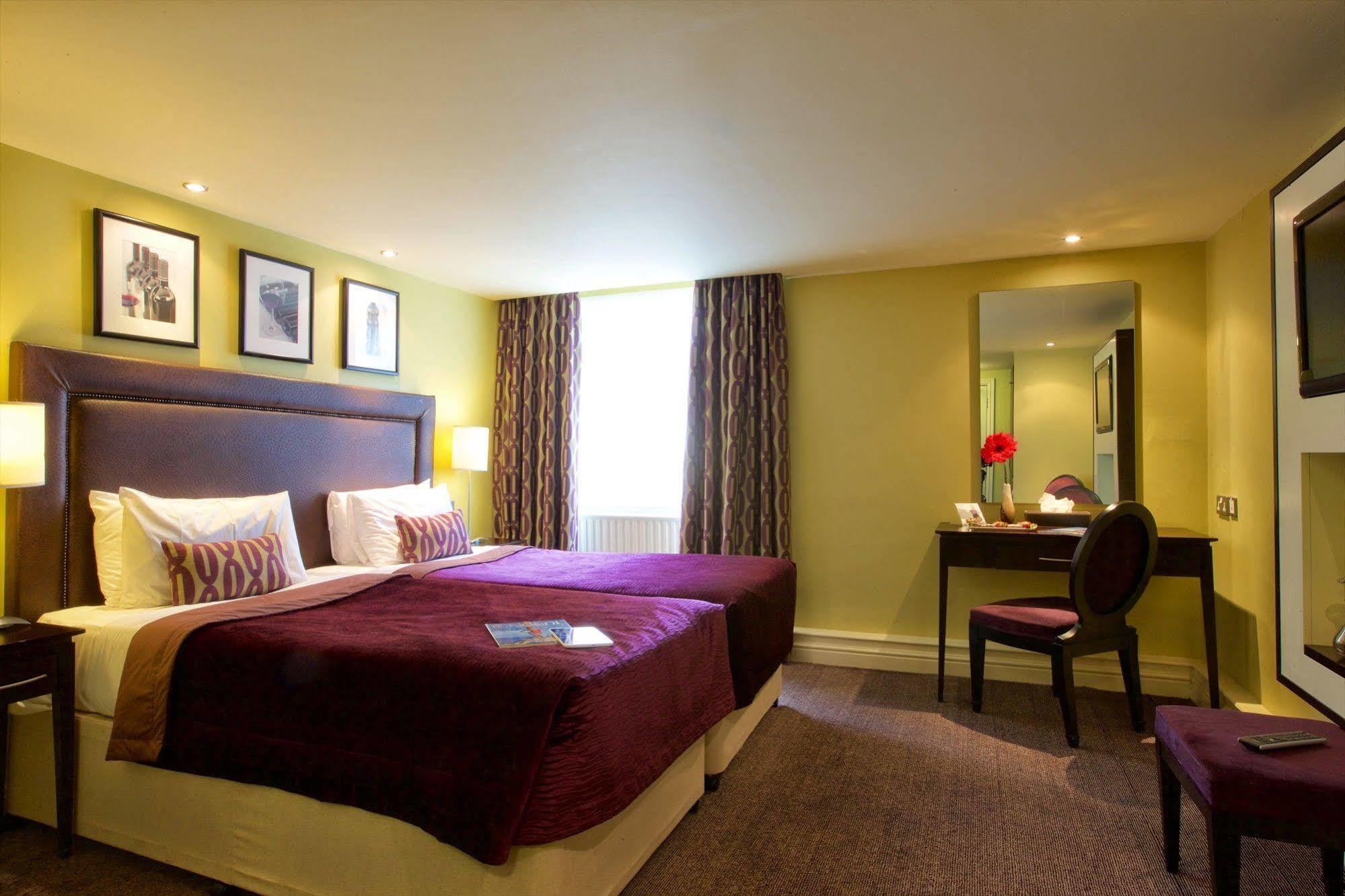 Manchester Airport Stanley Hotel, BW Signature Collection Handforth Bagian luar foto